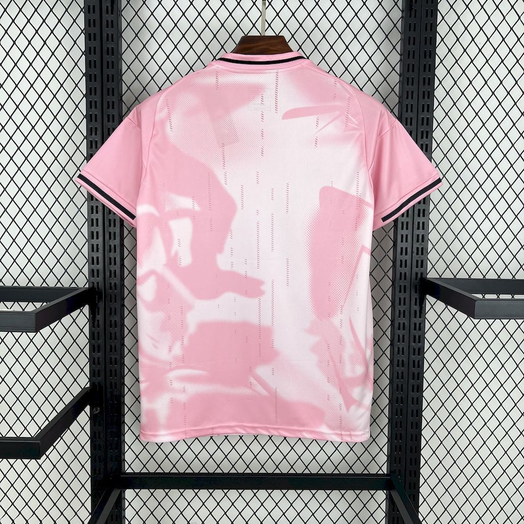 Real Madrid Special Edition rose 2024/25