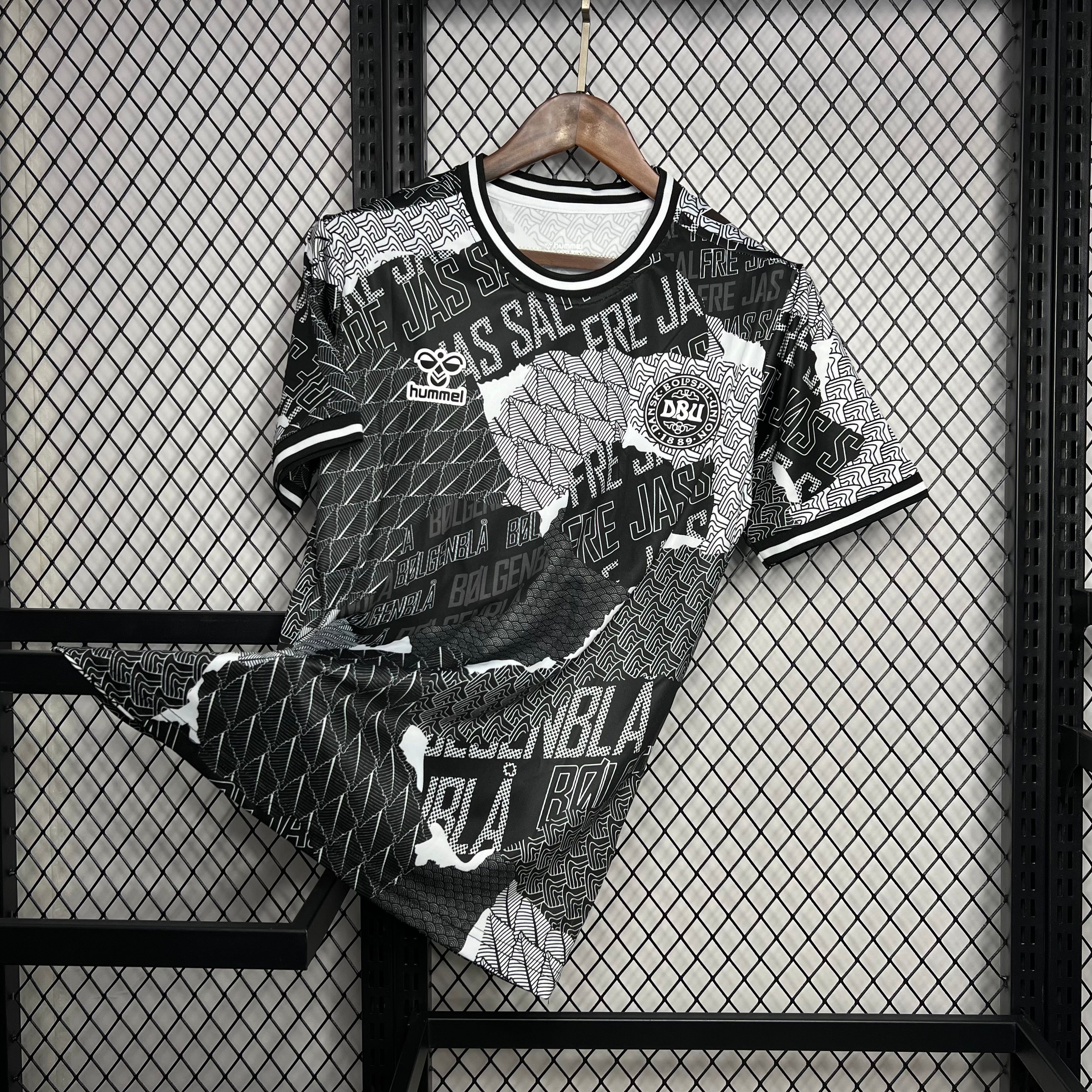 Danemark Maillot d'avant match 2024/25