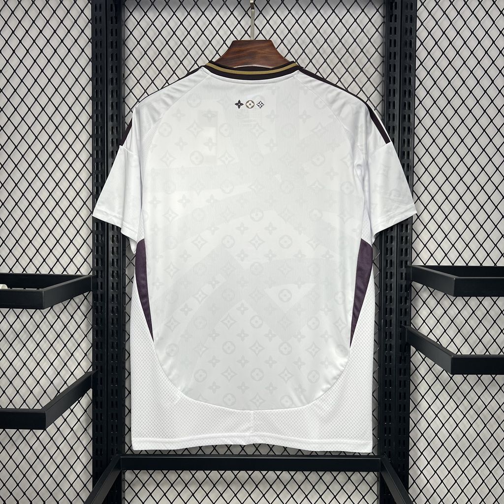 Real Madrid x LV 2024/25