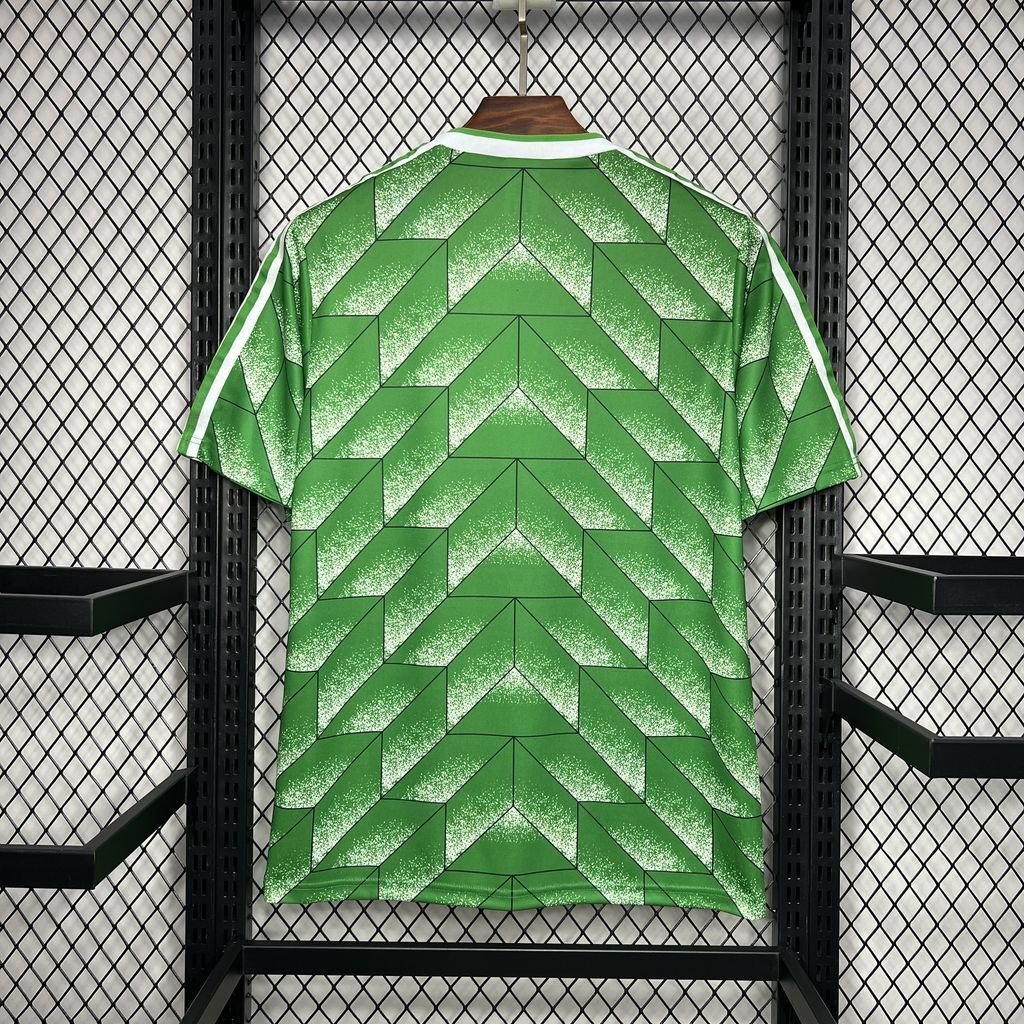 Allemagne Extérieur Maillot rétro 1990